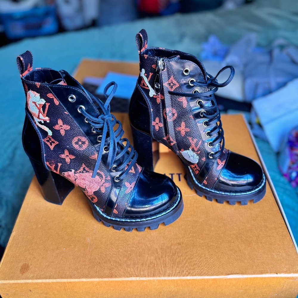 Louis Vuitton Catogram Star Trail Ankle Boots-